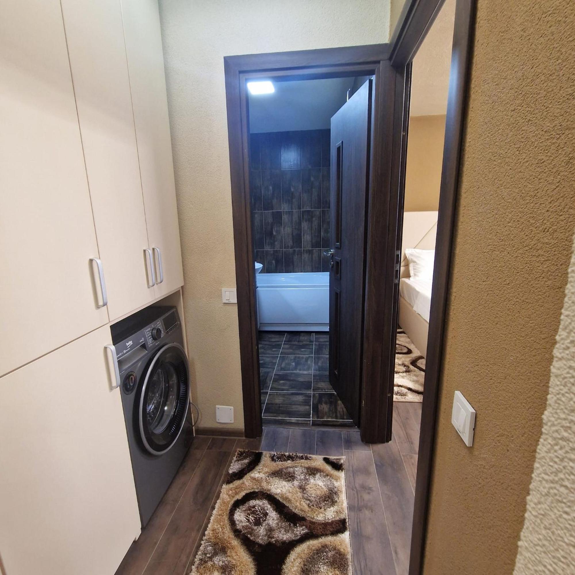 Apartament Iulius 3 Manastire Curtea de Argeş エクステリア 写真